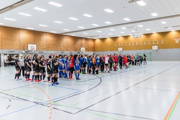 Bild 81 - B2 Loewinnen Cup